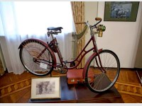 Путешествие в прошлое на двух колесах: выставка в Новом замке Гродно