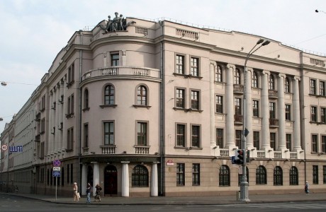 Здание гостиницы Кронштадт в г. Минск