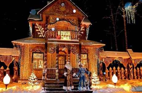 Резиденция белорусского Деда Мороза в Беловежской пуще