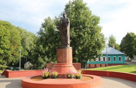 Памятник Ефросинии Полоцкой в Полоцке