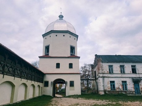 Любчанский замок будет развиваться под патронатом Мира?