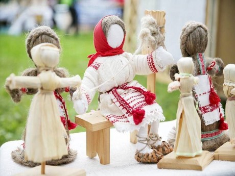 Белорусская народная кукла: из чего их делали и какой смысл в них вкладывали