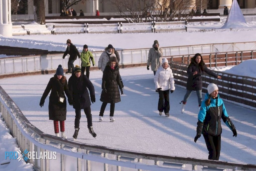 Катание на коньках и другие зимние развлечения в Минске